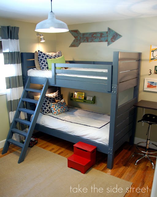 Ana White Side Street Bunk Beds - DIY Projects