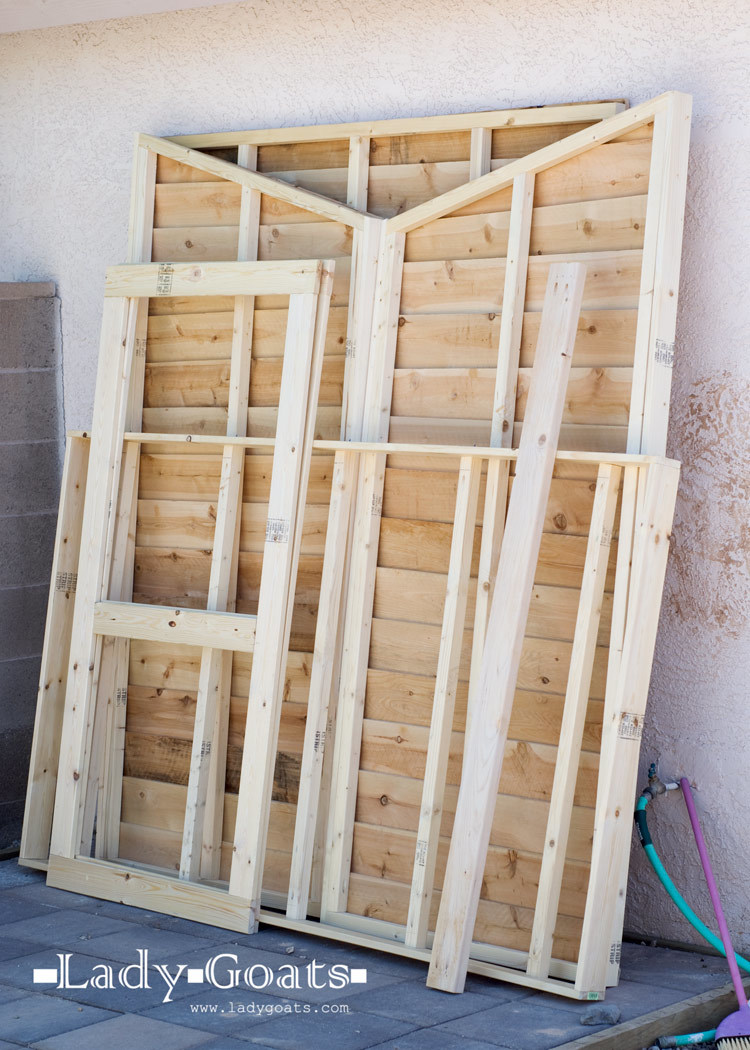  Picket Storage Shed | Free and Easy DIY Project and Furniture Plans