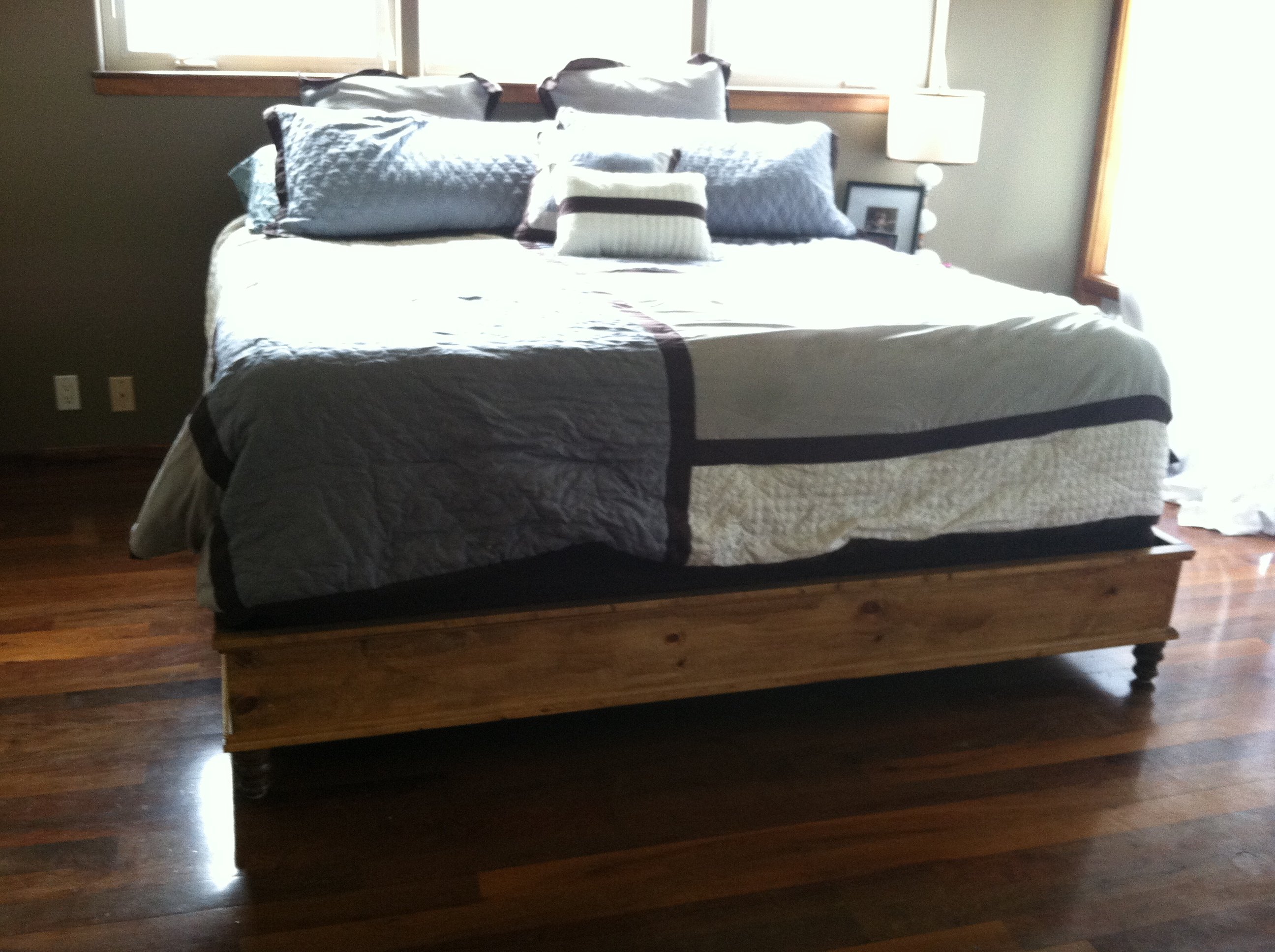 Ana White King Size Platform Bed - DIY Projects