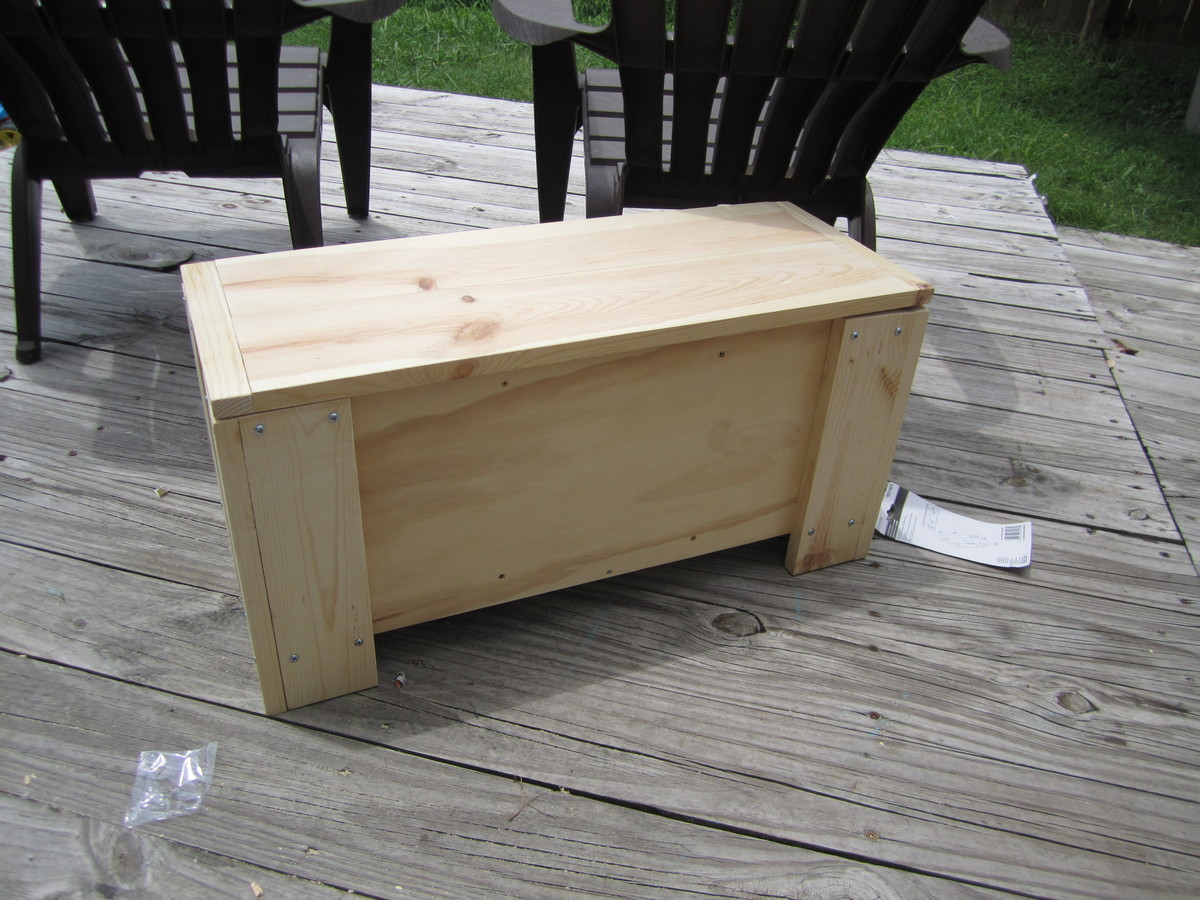 Ana White | Kids Storage Bench - DIY Projects