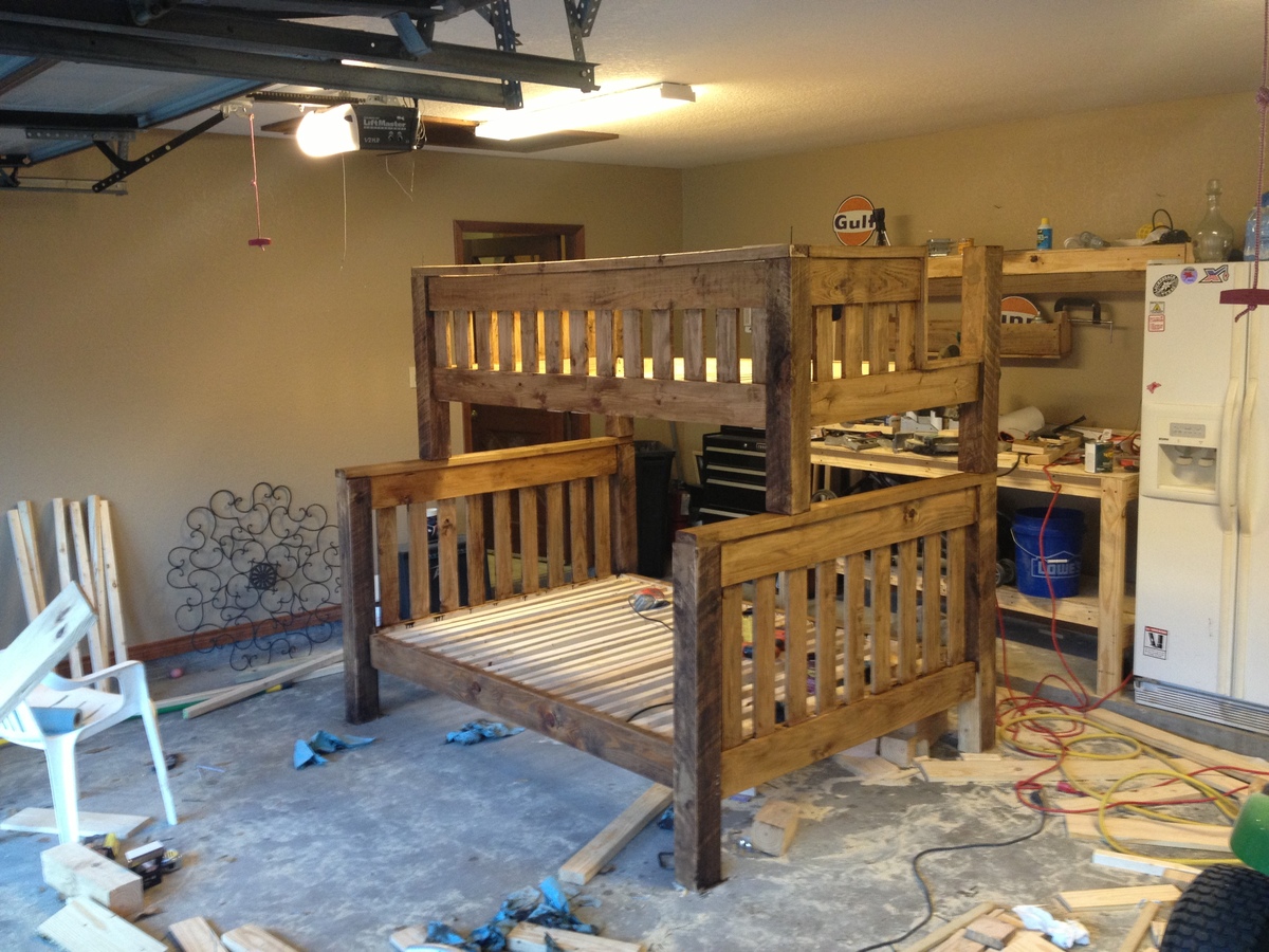 Wooden Bunk bed building plans twin over full Plans PDF 