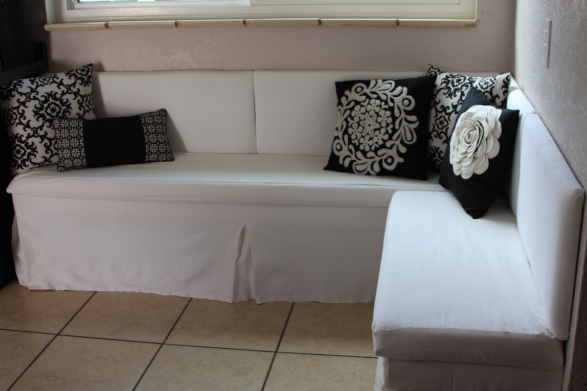 Ana White Banquette seating - DIY Projects