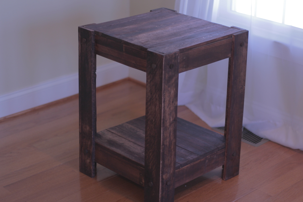 plans to build a small end table Quick Woodworking Projects