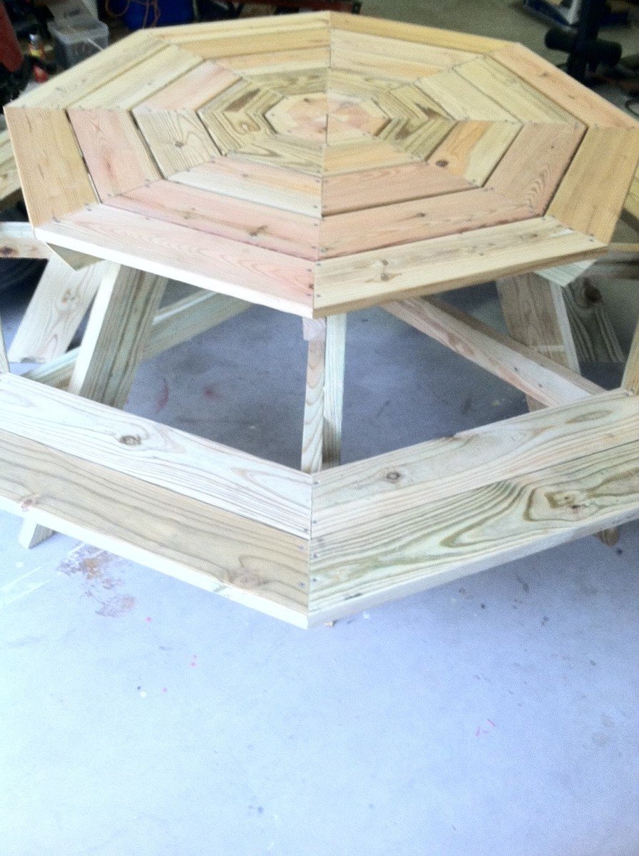 Ana White | OCTAGON PICNIC TABLE - DIY Projects