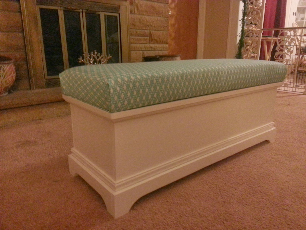 Ana White | Toybox chest turned window seat - DIY Projects