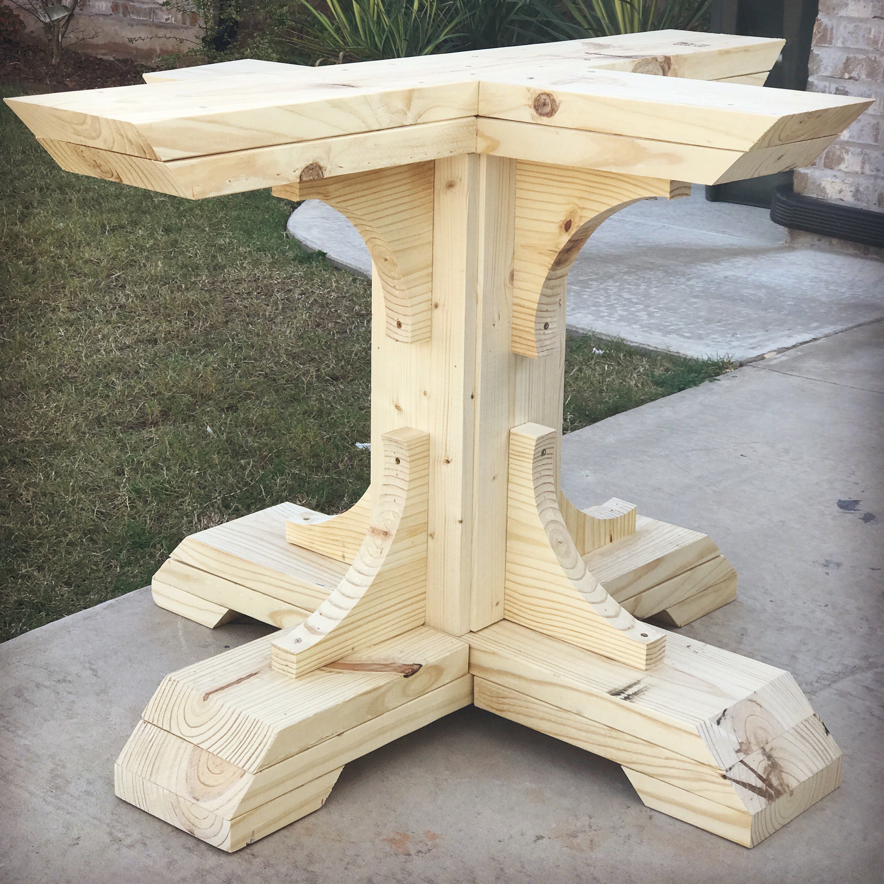 Ana White 54" Round Pedestal Table DIY Projects