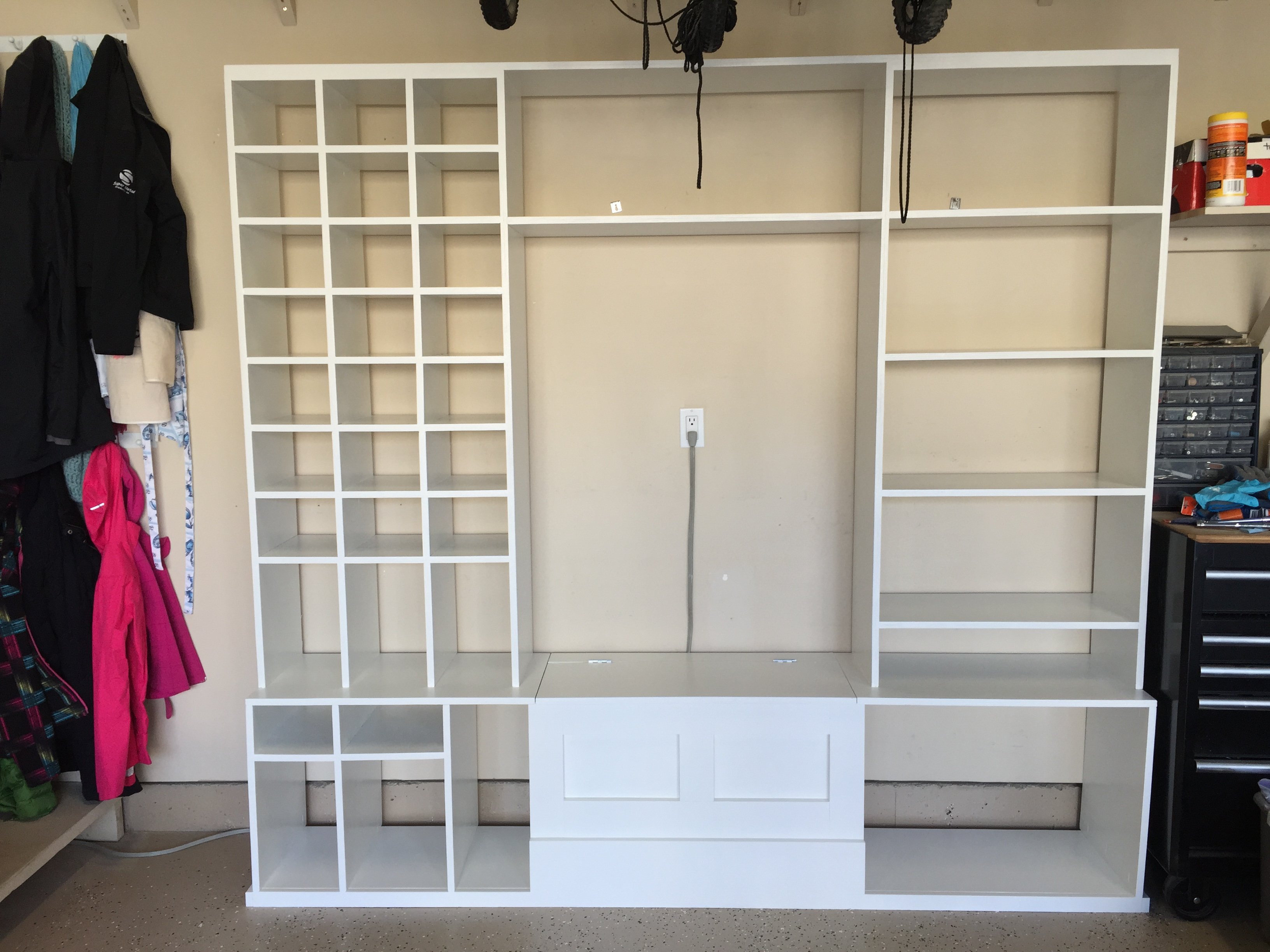 Ana White Garage Shoe storage and Bench - DIY Projects