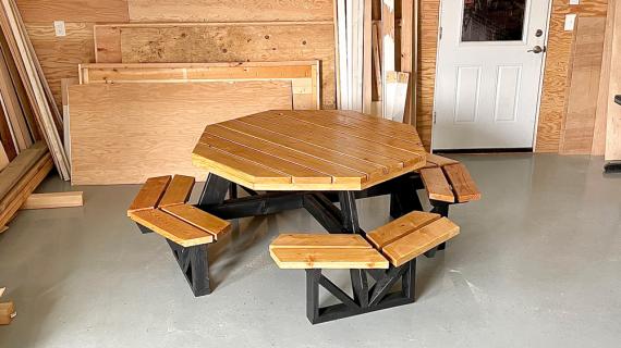 free plans for an octagon picnic table with open seats