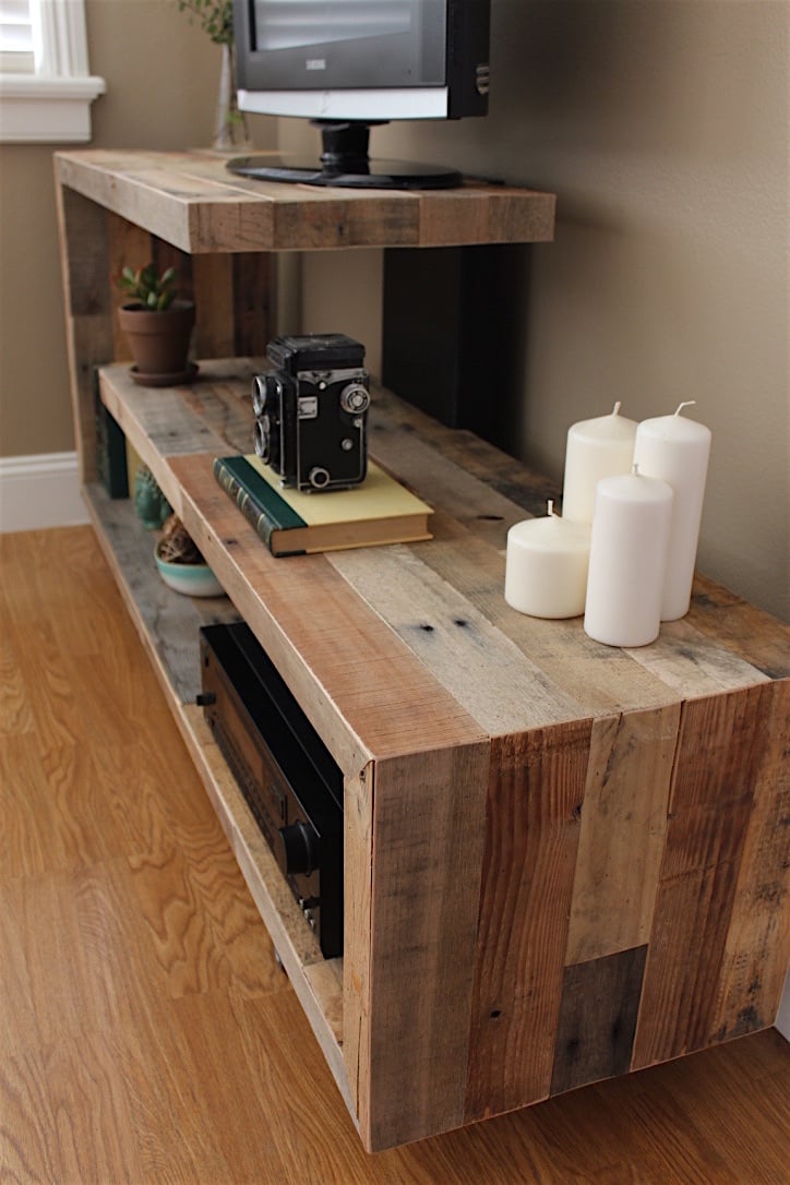 Ana White | Reclaimed TV console - DIY Projects