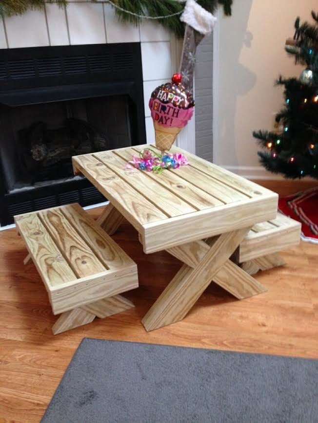 Ana White | Birthday Gift - Picnic Table - DIY Projects