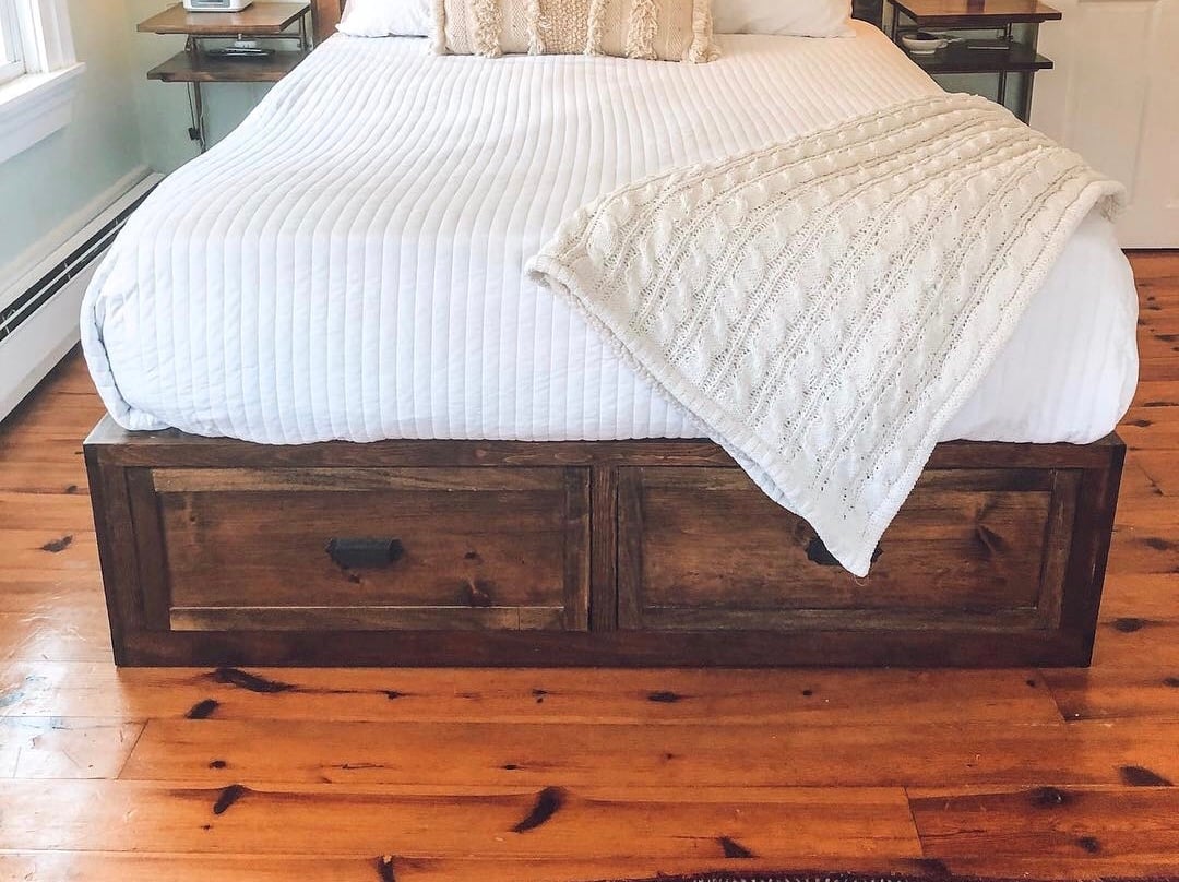 diy bed with drawers