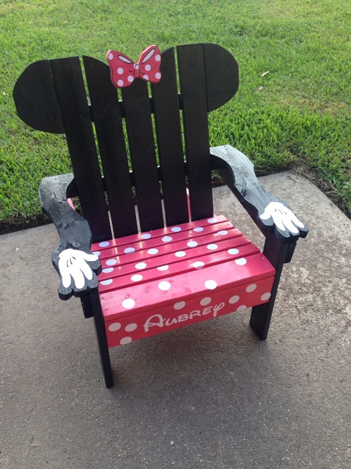Minnie discount mouse recliner