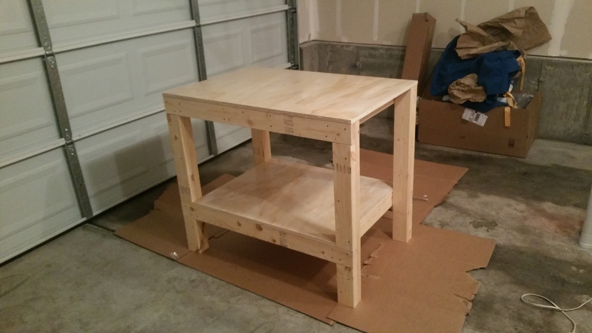 Ana White Small Garage Workbench - DIY Projects