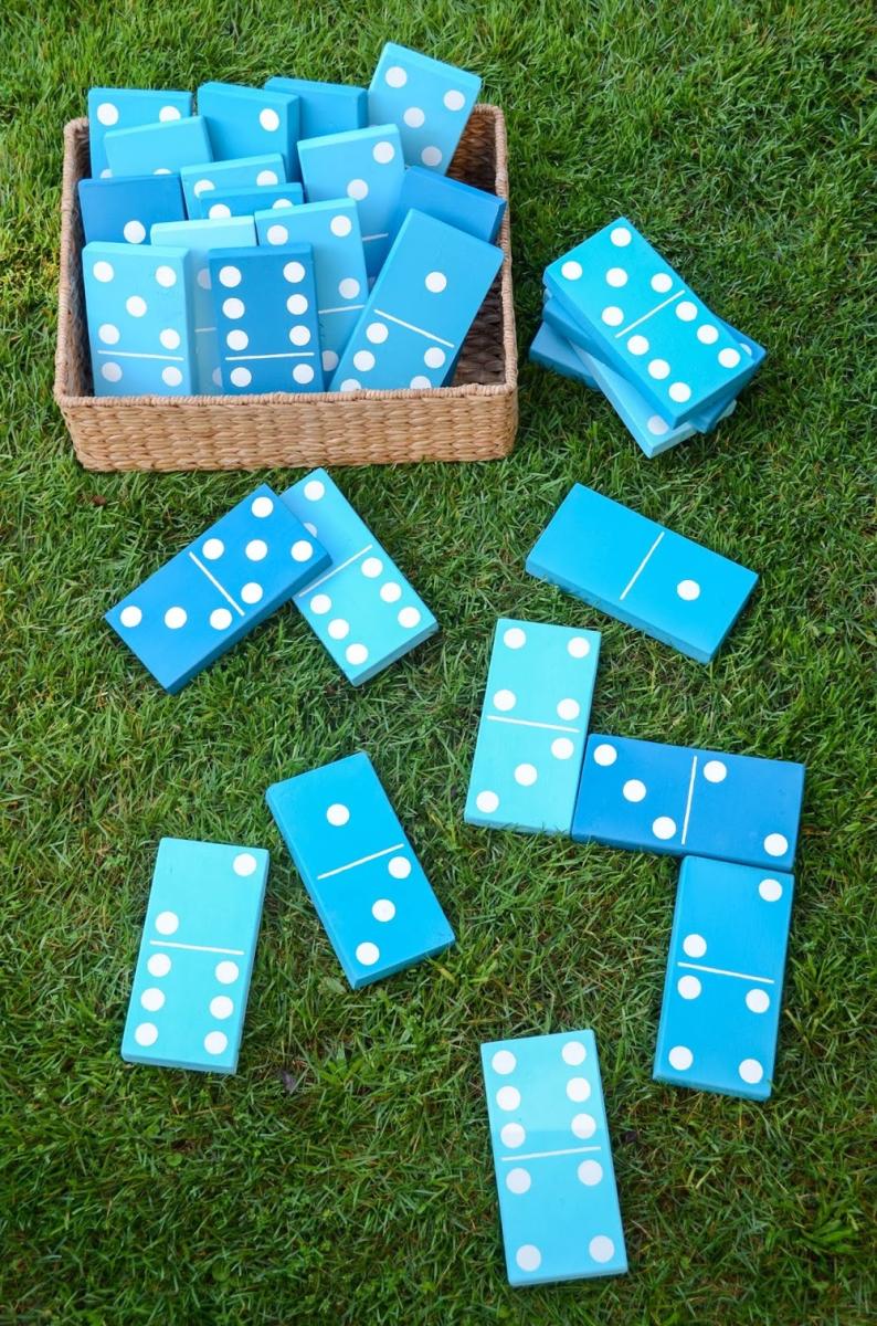 diy dominoes lawn dominoes backyard dominoes