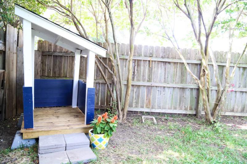 toddler playhouse small playhouse