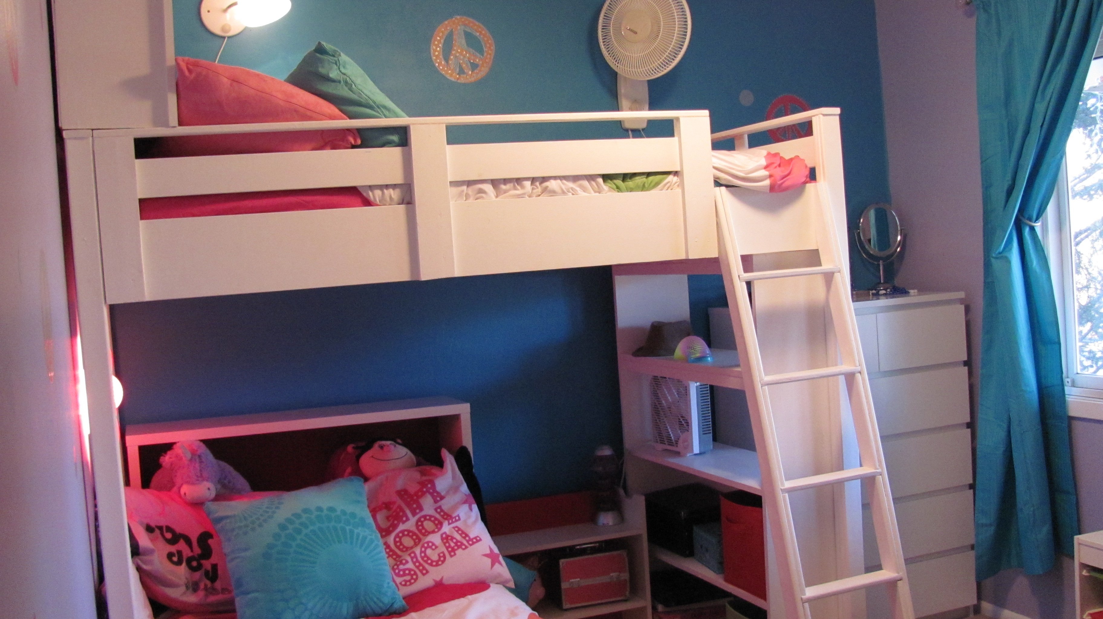Loft Bed W Bookcase And Headboard, Bunk Beds With Bookshelf Headboards