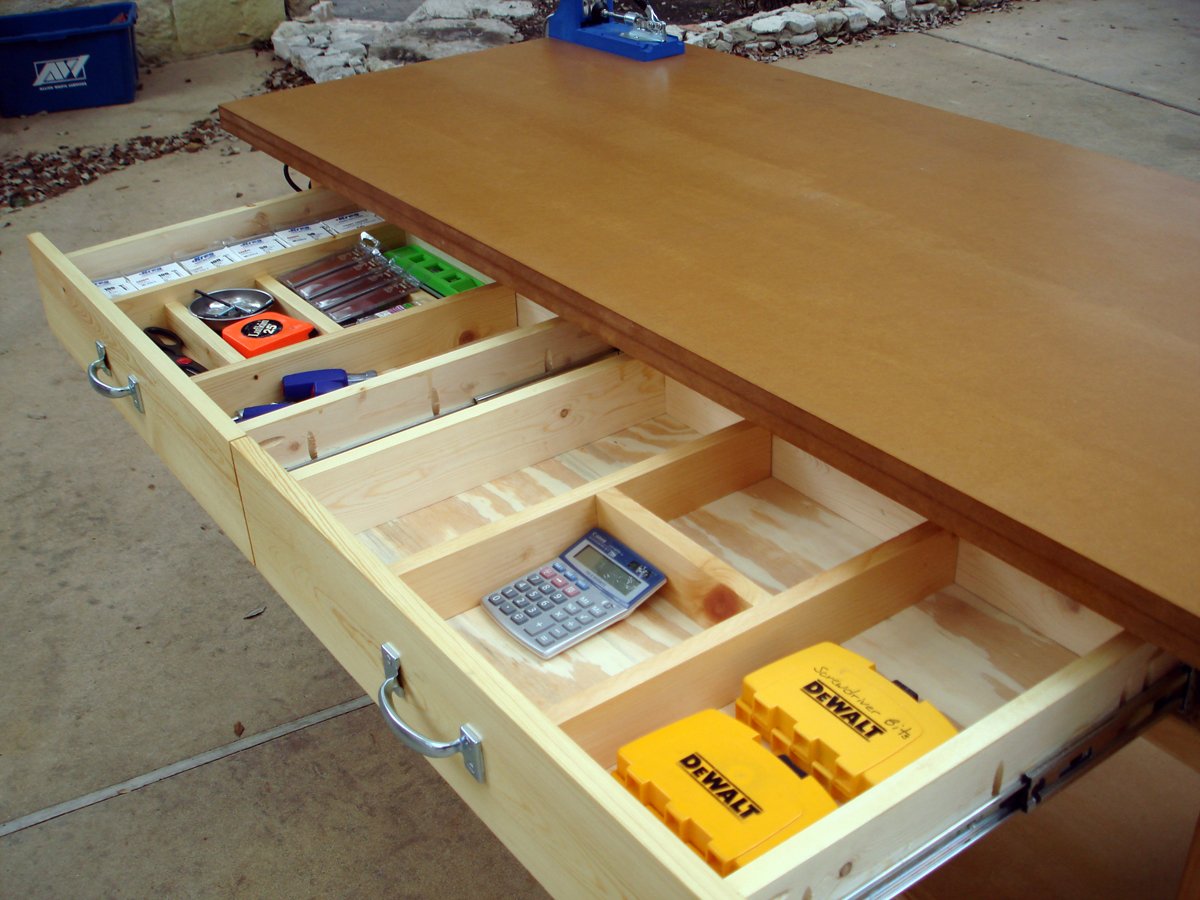 Ana White Rolling Workbench with Drill Holders - DIY