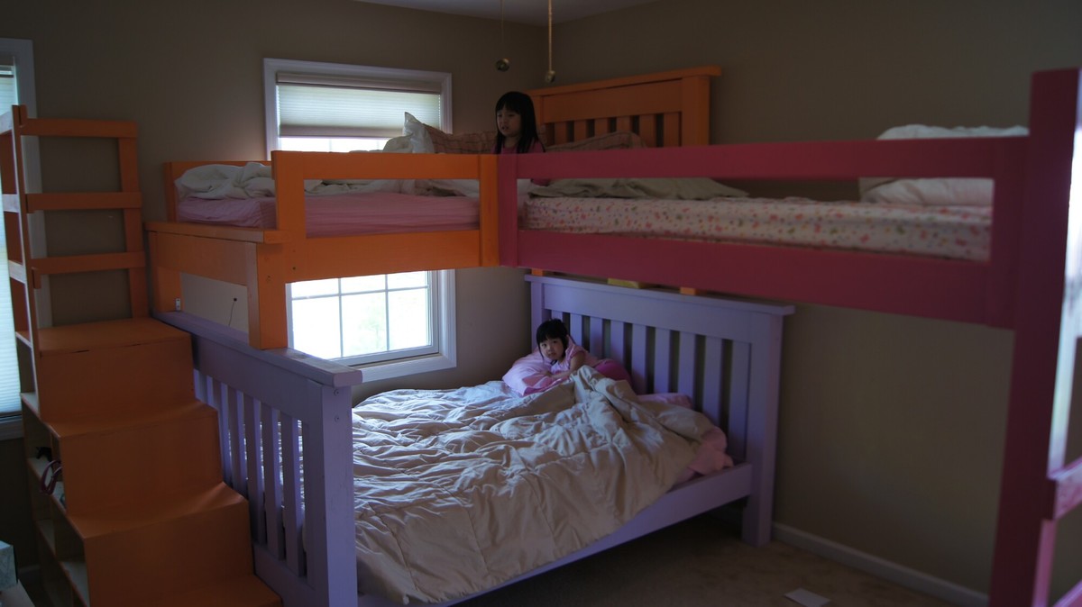 Simple Bunk bed with a triple twist and cubby steps. Ana ...