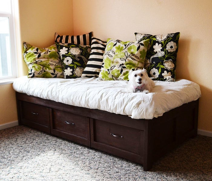 Daybed with shop storage underneath