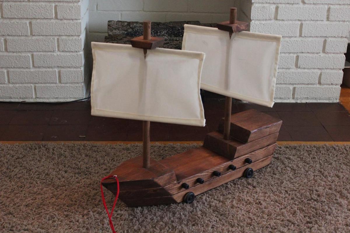 wooden pirate ship toy