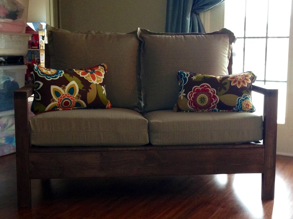 Simple Not so white Outdoor Loveseat Ana White