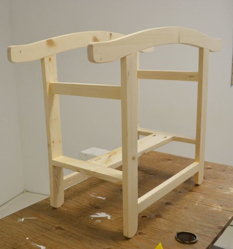 Moses basket stand diy 2025