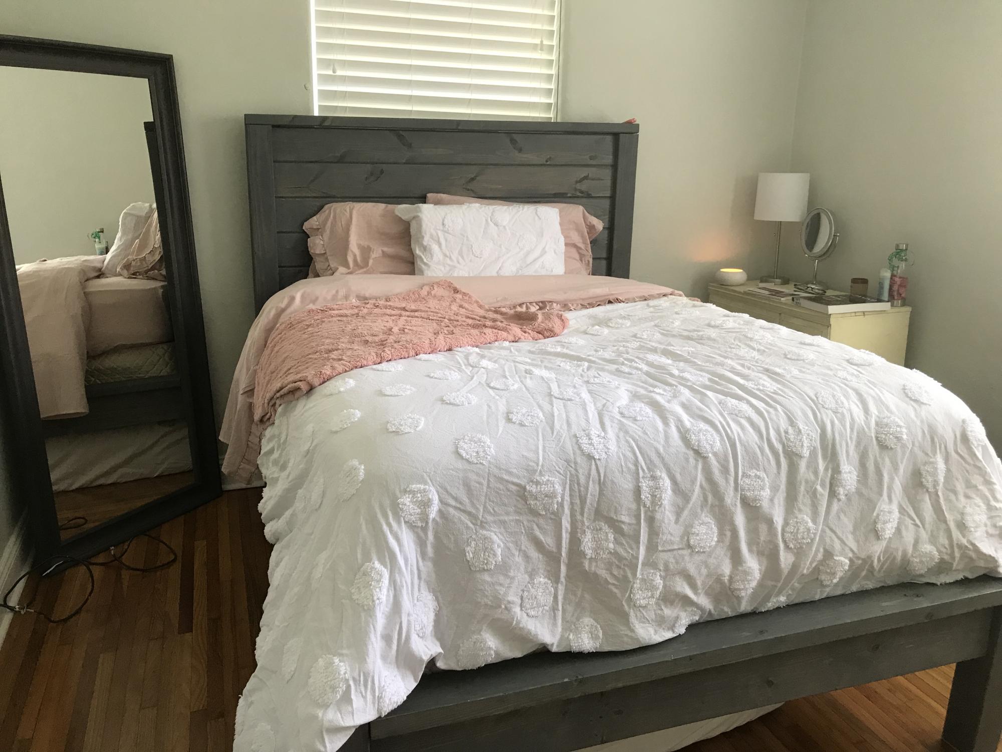 Full Size Modern Farmhouse Bed | Ana White