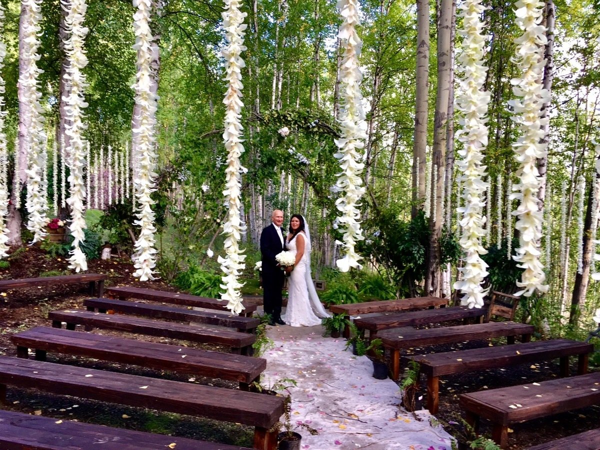 Benches online for wedding