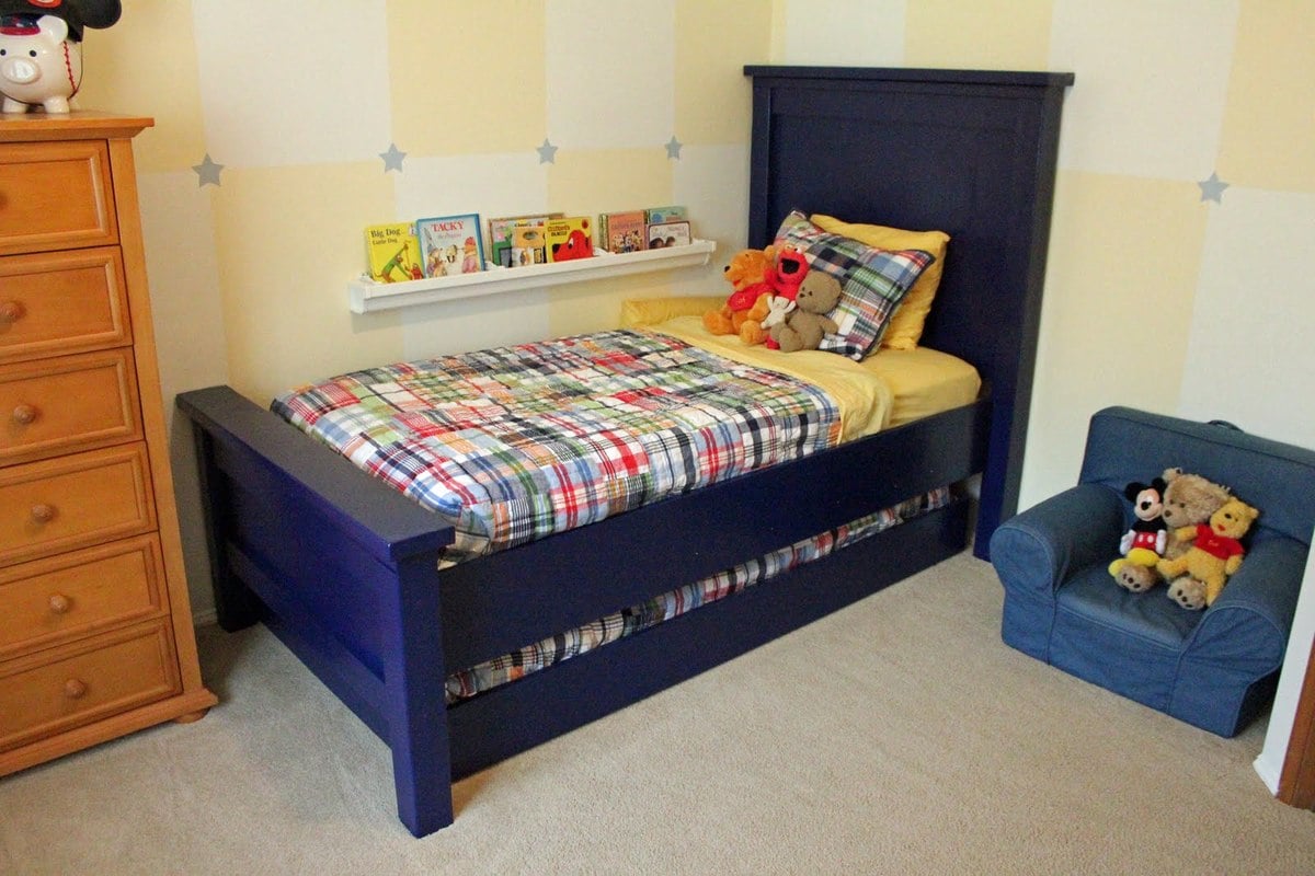 twin bed boy room