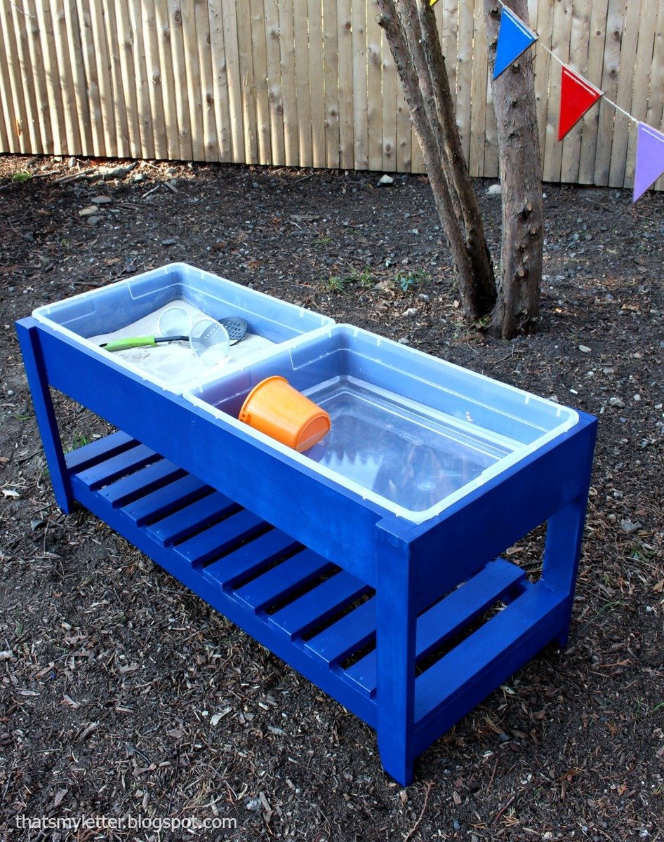 sand and water tray