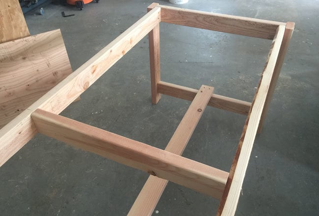 Learn How to Build a Simple Table: Easy Step by Step Tutorial
