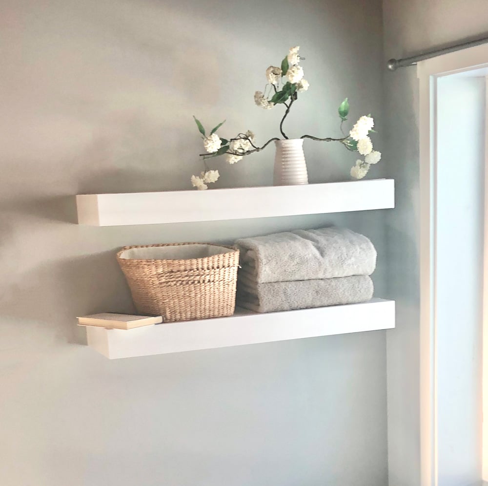 Easy DIY Floating Shelves - Floating Shelf Tutorial Video & Free Plans