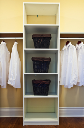 SIMPLE DIY WOODEN SHELF DIVIDERS TO TRANSFORM YOUR SMALL CLOSET