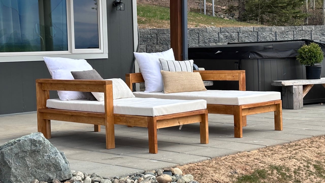 2x4 outdoor chaise lounge