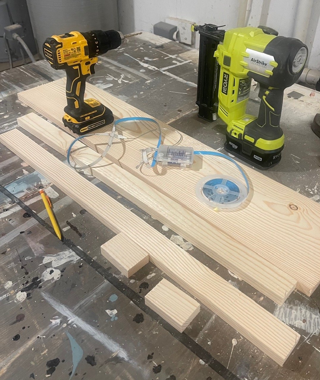 diy wood table runner riser