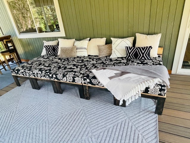 modular outdoor sectional pieces