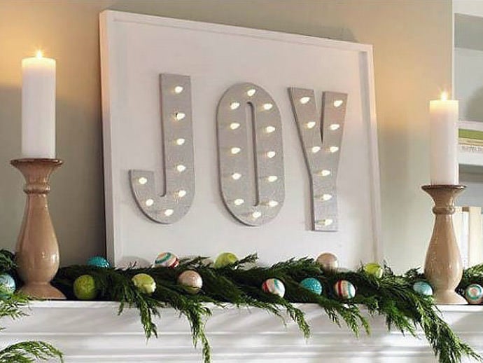 joy holiday sign