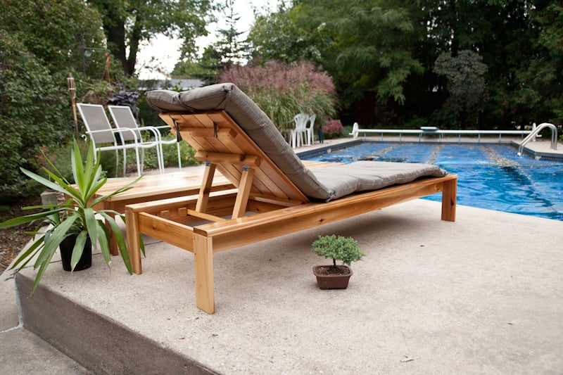 outdoor chaise lounge plans built using cedar