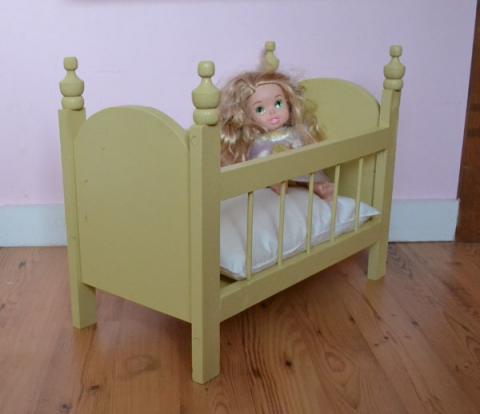 white doll crib