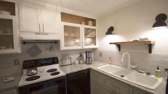 36 Sink Base Kitchen Cabinet - Momplex Vanilla Kitchen