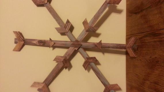 How to Make Fun Wooden Snowflake · Just That Perfect Piece